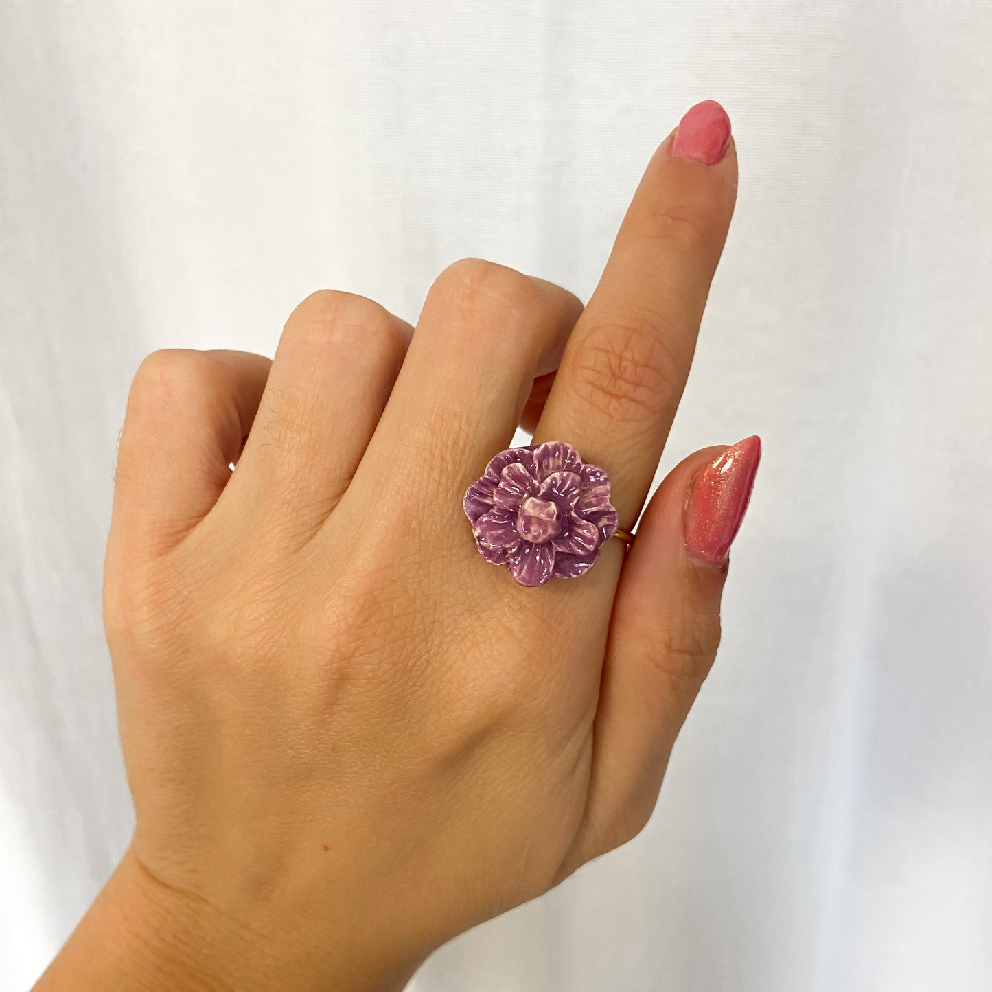 Anillo flor cerámica Lila