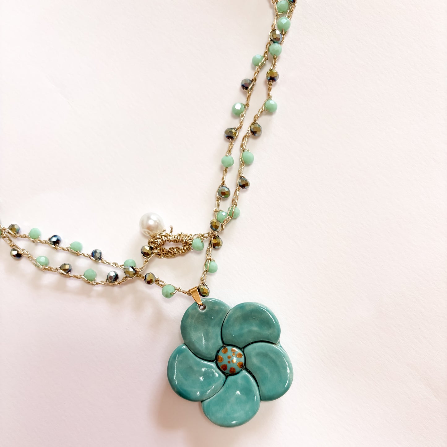 Collar flor turquesa y verde