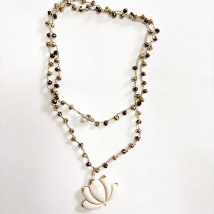 Collar flor de loto