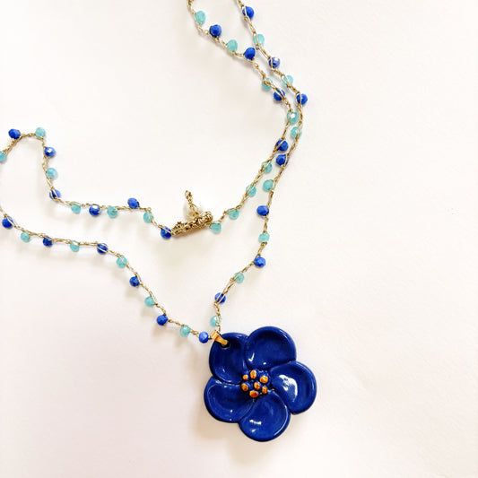 Collar cobalto y verde